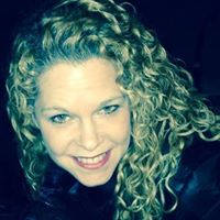 Michelle Ouellette Photo 38