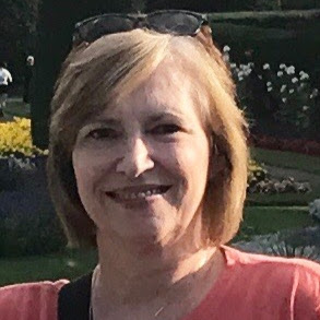 Sarah Compton Photo 7