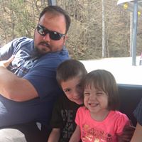 Sara Hubbard Photo 19