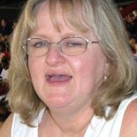 Julie Wyatt Photo 45