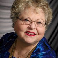 Debbie Mohr Photo 21