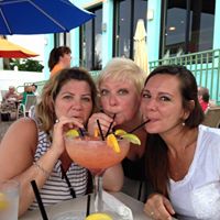 Jennifer Back Photo 9