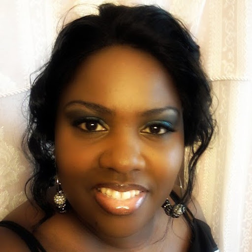 Renee Willis Photo 30