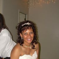 Sandra Curry Photo 32