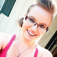 Stephanie Sills Photo 7