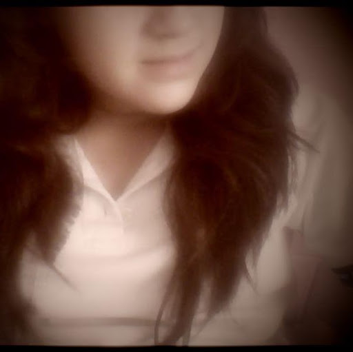 Angela Araujo Photo 14