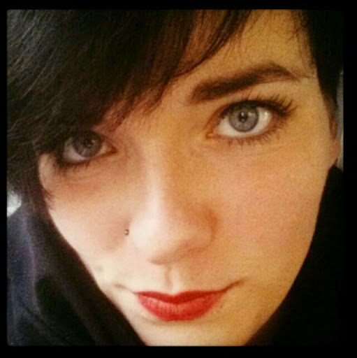 Christine Hauser Photo 19