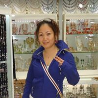 Angela Canlas Photo 9