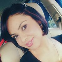 Gloria Robles Photo 15