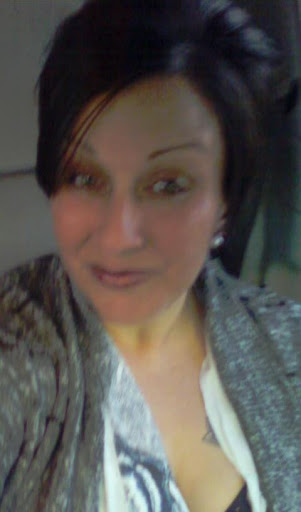 Kristine Lewis Photo 28