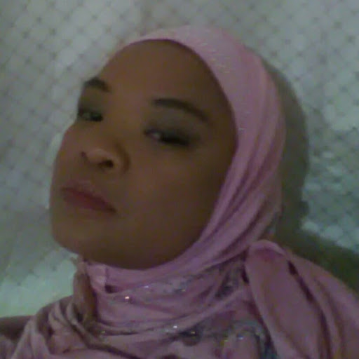 Anna Abraham Photo 5