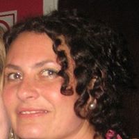 Deborah Hutchings Photo 18