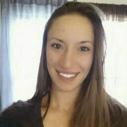 Anna Gregory Photo 17