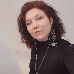 Amanda Isaac Photo 7