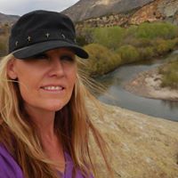 Deanna Finch Photo 12
