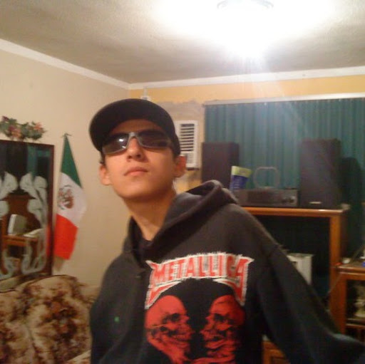 Julio Zayas Photo 12