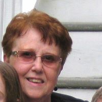 Beverly Bond Photo 18