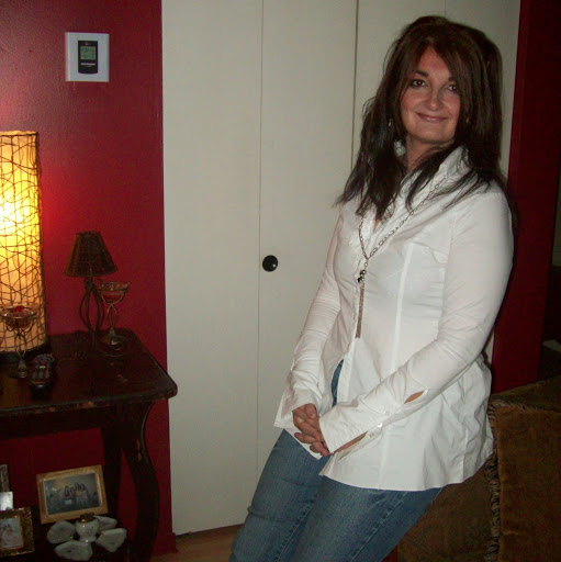 Christine Carson Photo 21