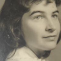 Faye Carpenter Photo 4