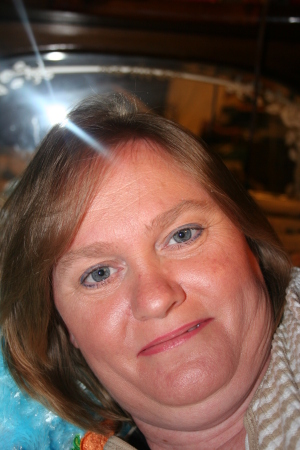 Barbara Moore Photo 23