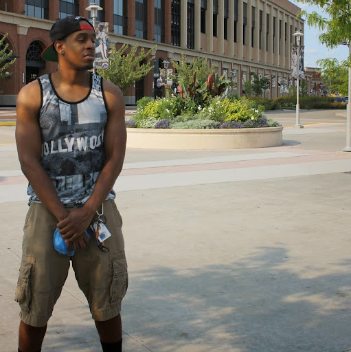 Justin Richards Photo 9