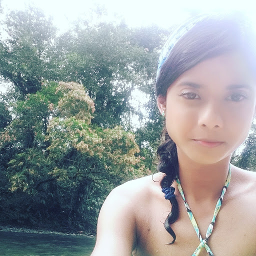 Katherine Garcia Photo 22