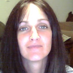 Michelle Pettit Photo 6