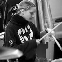 Laurel Phillips Photo 17