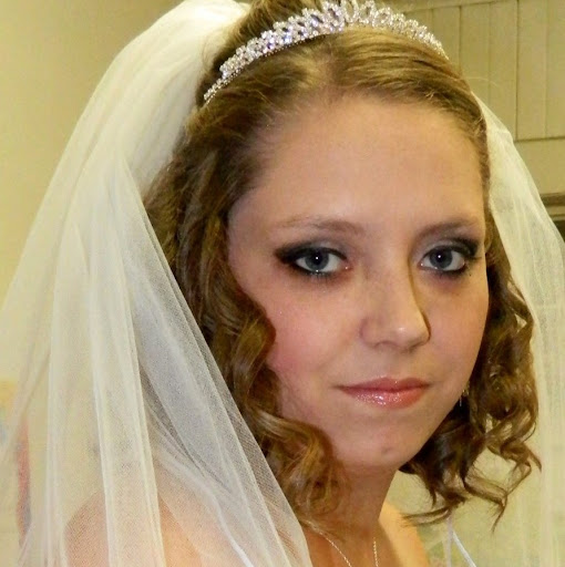 Danielle Moss Photo 35