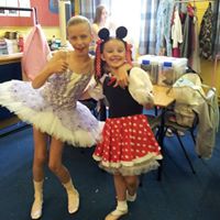 Paula Newland Photo 28