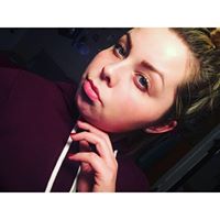 Alyssa Simmons Photo 15