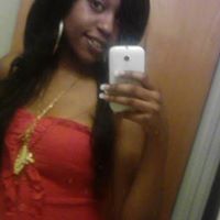 Erika Holmes Photo 22