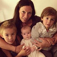 Michelle Thornton Photo 37