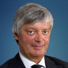 Peter Hendrick Photo 6