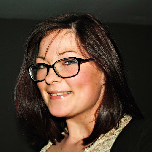 Robyn Saunders Photo 10