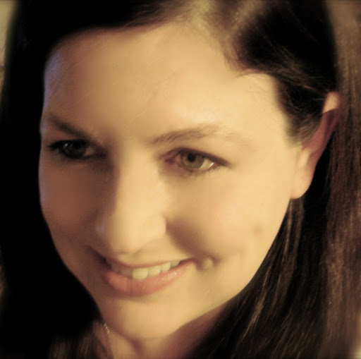 Laura Hall Photo 49