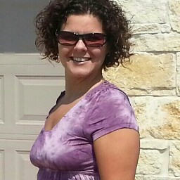 Lauren Mccarthy Photo 9