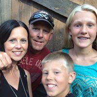 Carrie Hanson Photo 22