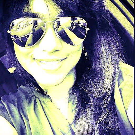 Aimee Fernandez Photo 18