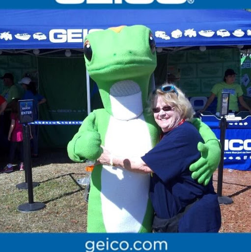 Janet Sansone Photo 14