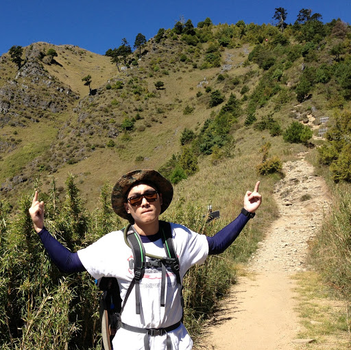 Calvin Cheng Photo 28 Calvin Cheng Photo 28