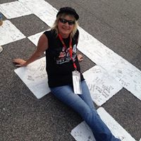 Lori Kelly Photo 27