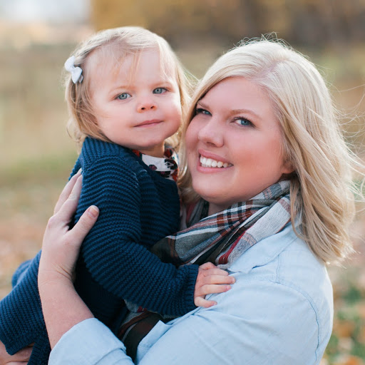 Kelly Skinner Photo 5