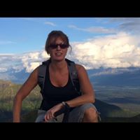 Laurie Delaney Photo 13