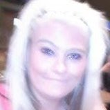 Hayley Bennett Photo 15