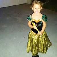 Deborah Holbrook Photo 11