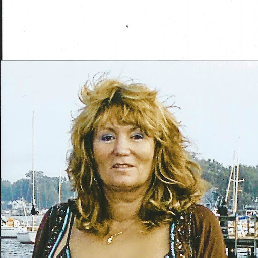 Linda Woods Photo 17