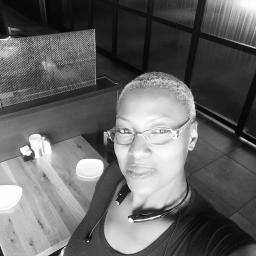 Angela Ward Photo 19