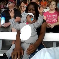 Jessica Robbins Photo 42