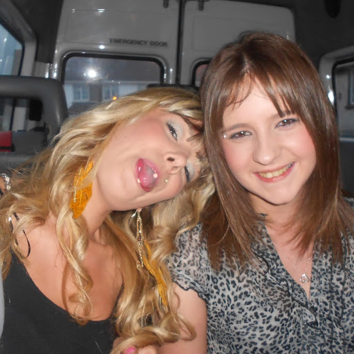 Caroline Taylor Photo 47